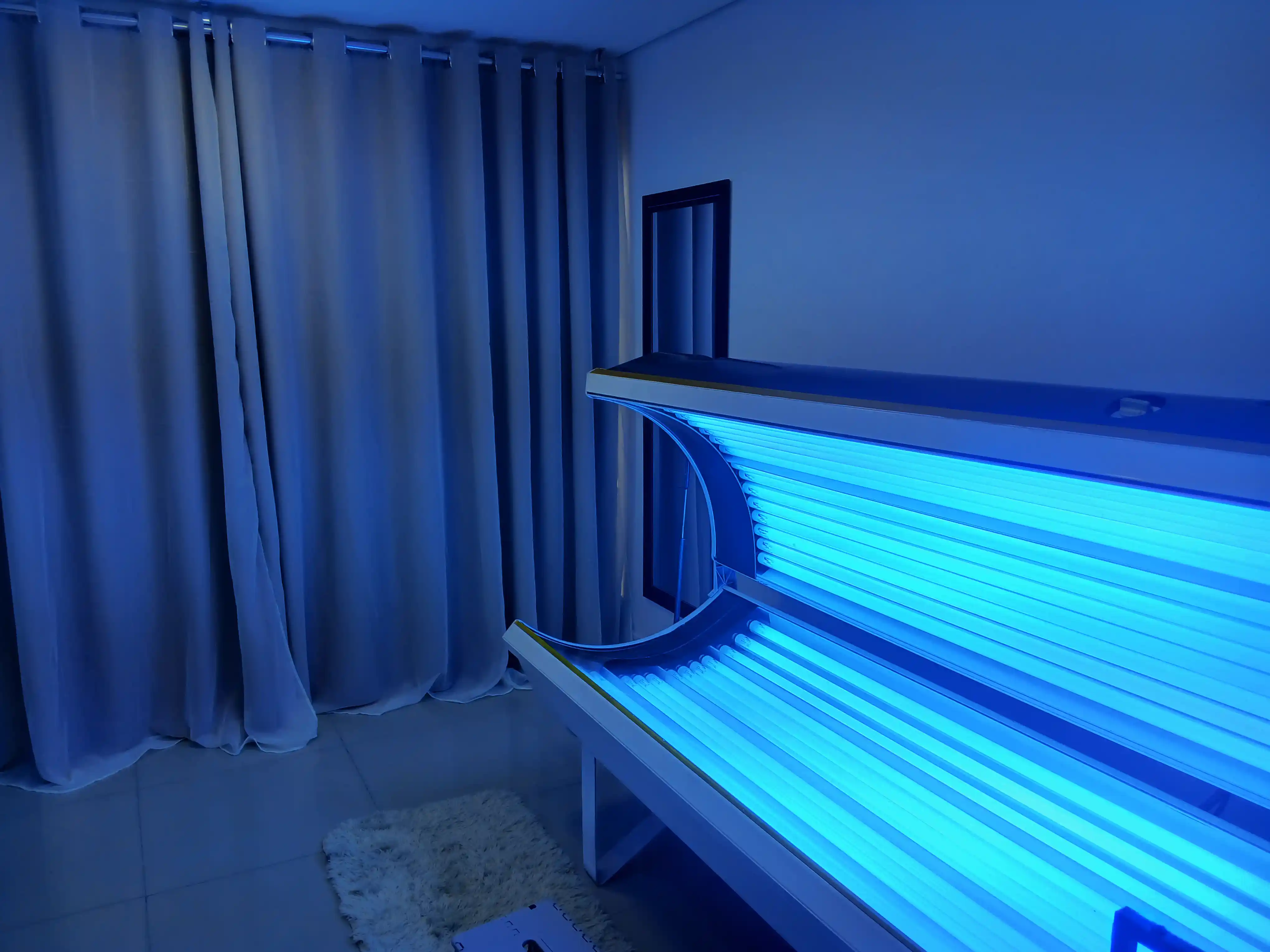 Cabine de bronzeamento da BRONZE ICON